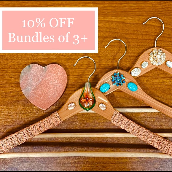 XOXO Ruffle Blouse - Picture 3 of 4